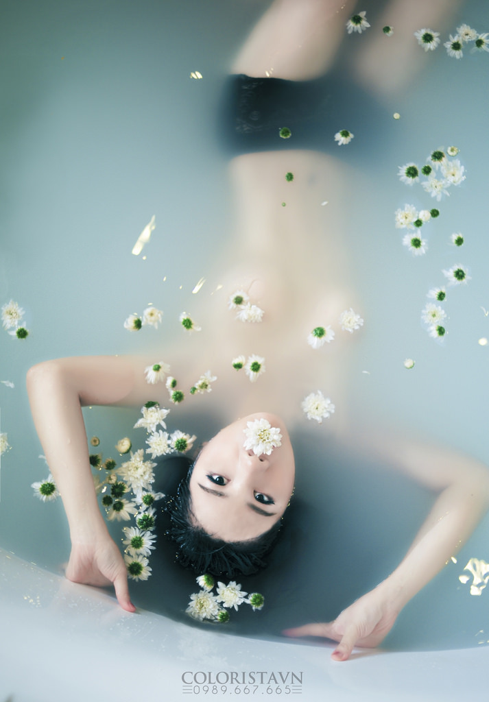 新婚的我和上司深田出差